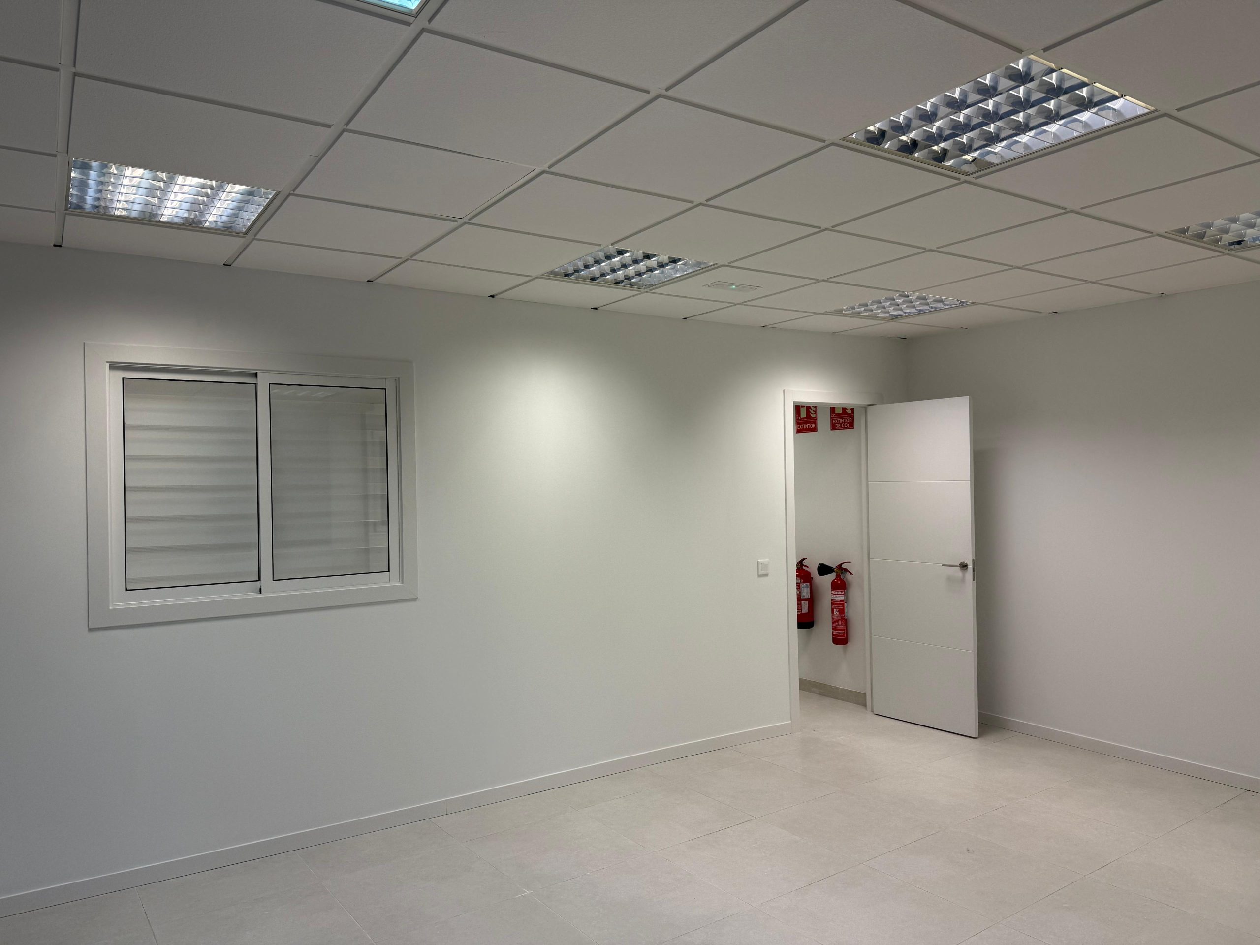 Obras y Reformas en Tenerife. Interiores 2. Reforma Constructa S.L